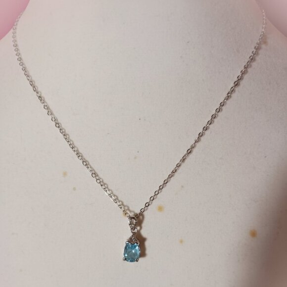 Silver and Aquamarine March Birthstone Drop Pendant Fashion Necklace NWOT - Picture 2 of 8